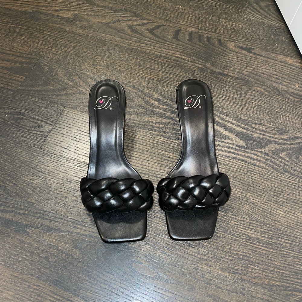 Black Summer Heel Size 6
